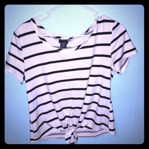 Cropped short sleeve